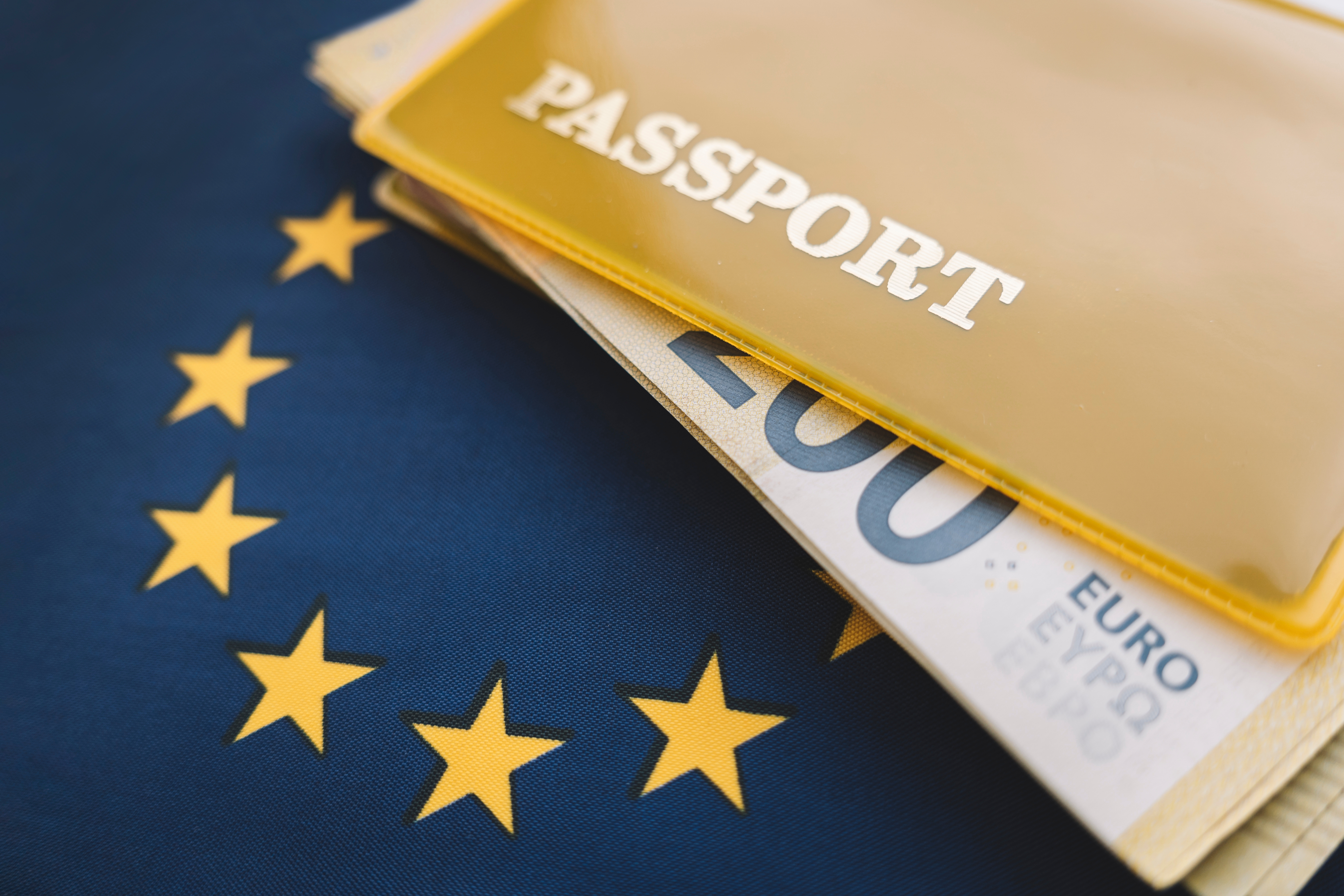 Гражданство ЕС за инвестиции: список стран, сравнение условий, стоимость получения инвестиционного паспорта в Европе