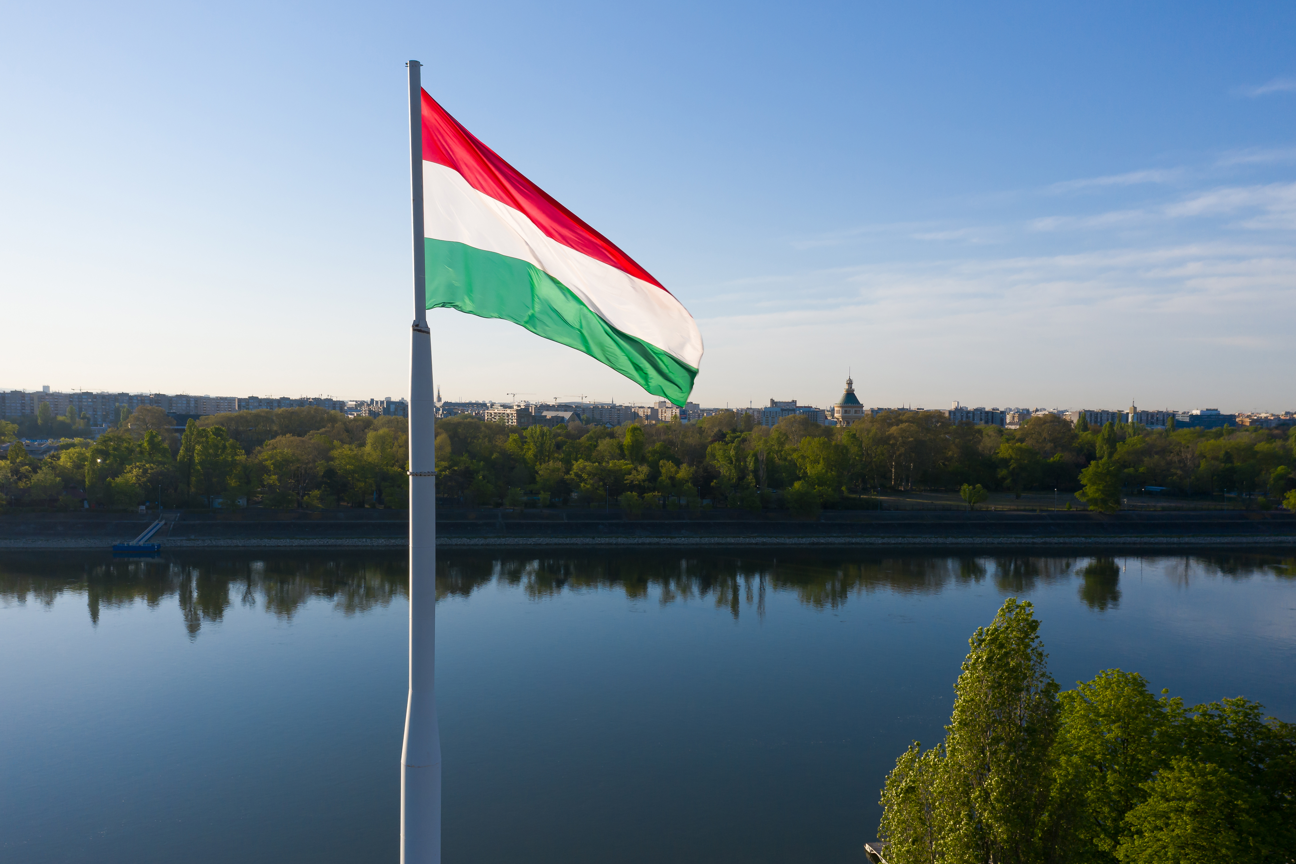 ВНЖ Венгрии: условия и сроки получения для россиян
