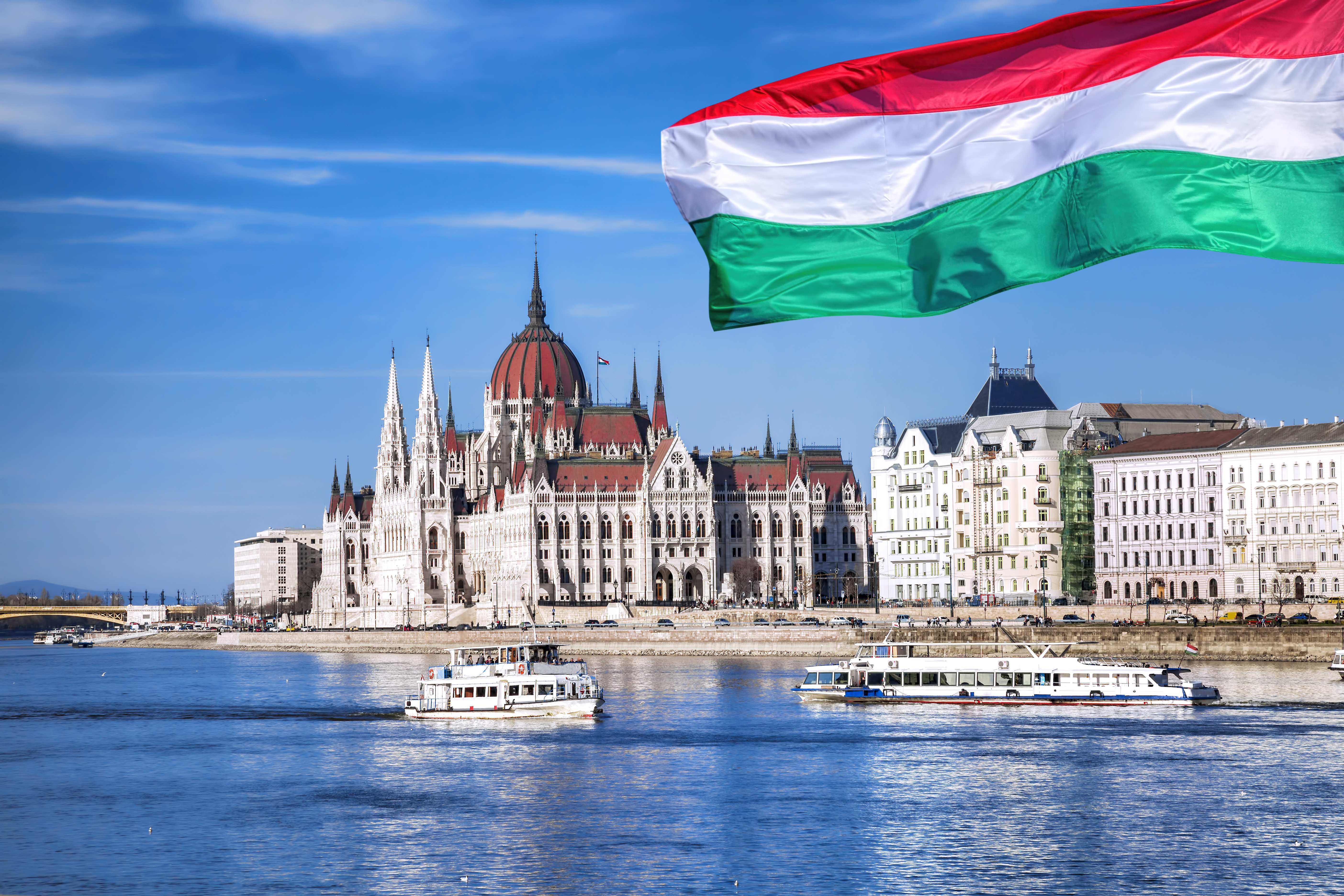 ВНЖ Венгрии по работе: как получить вид на жительство, условия, документы