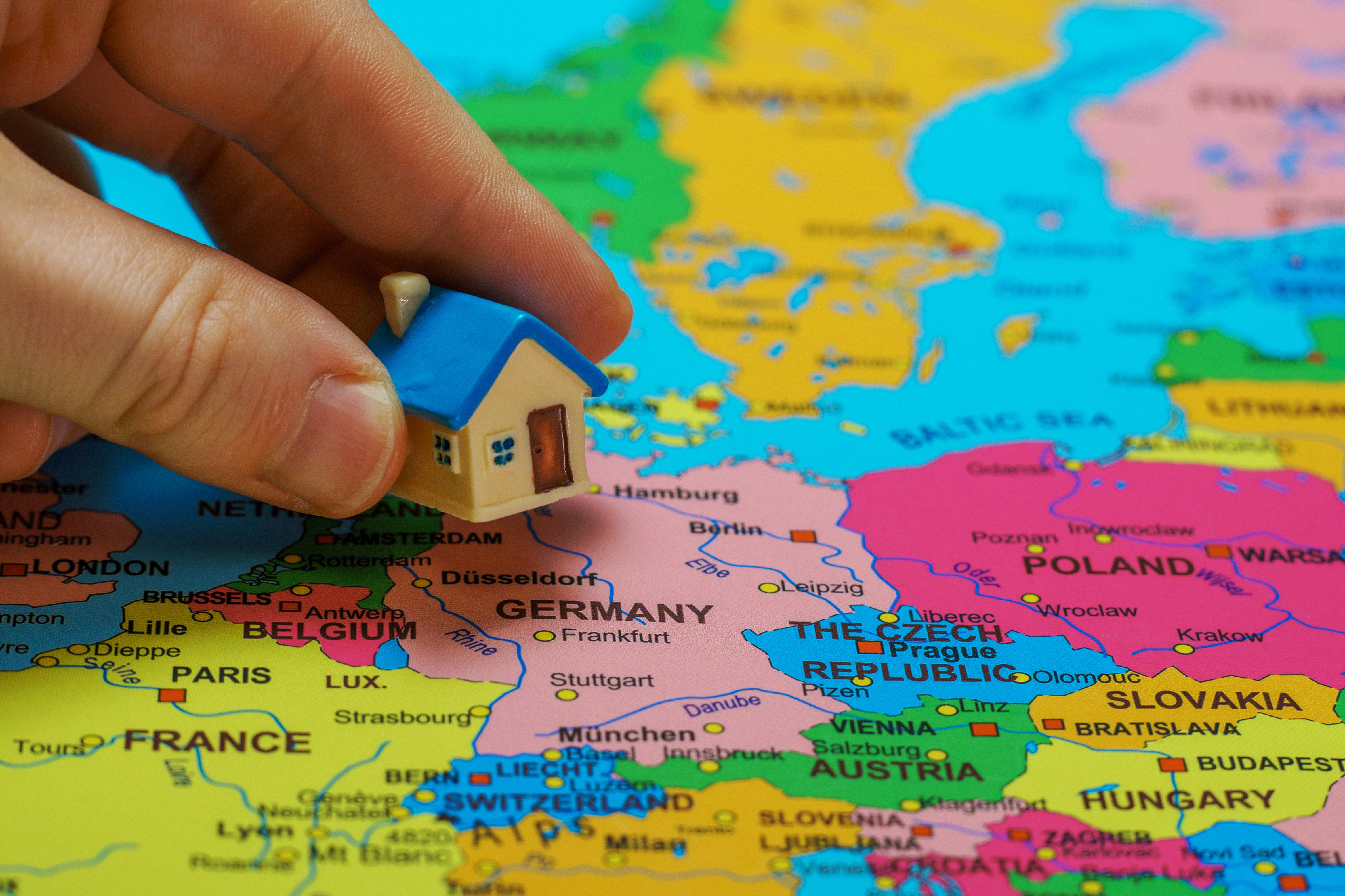 Недвижимость в Европе: цены, покупка, налоги, стоимость содержания
