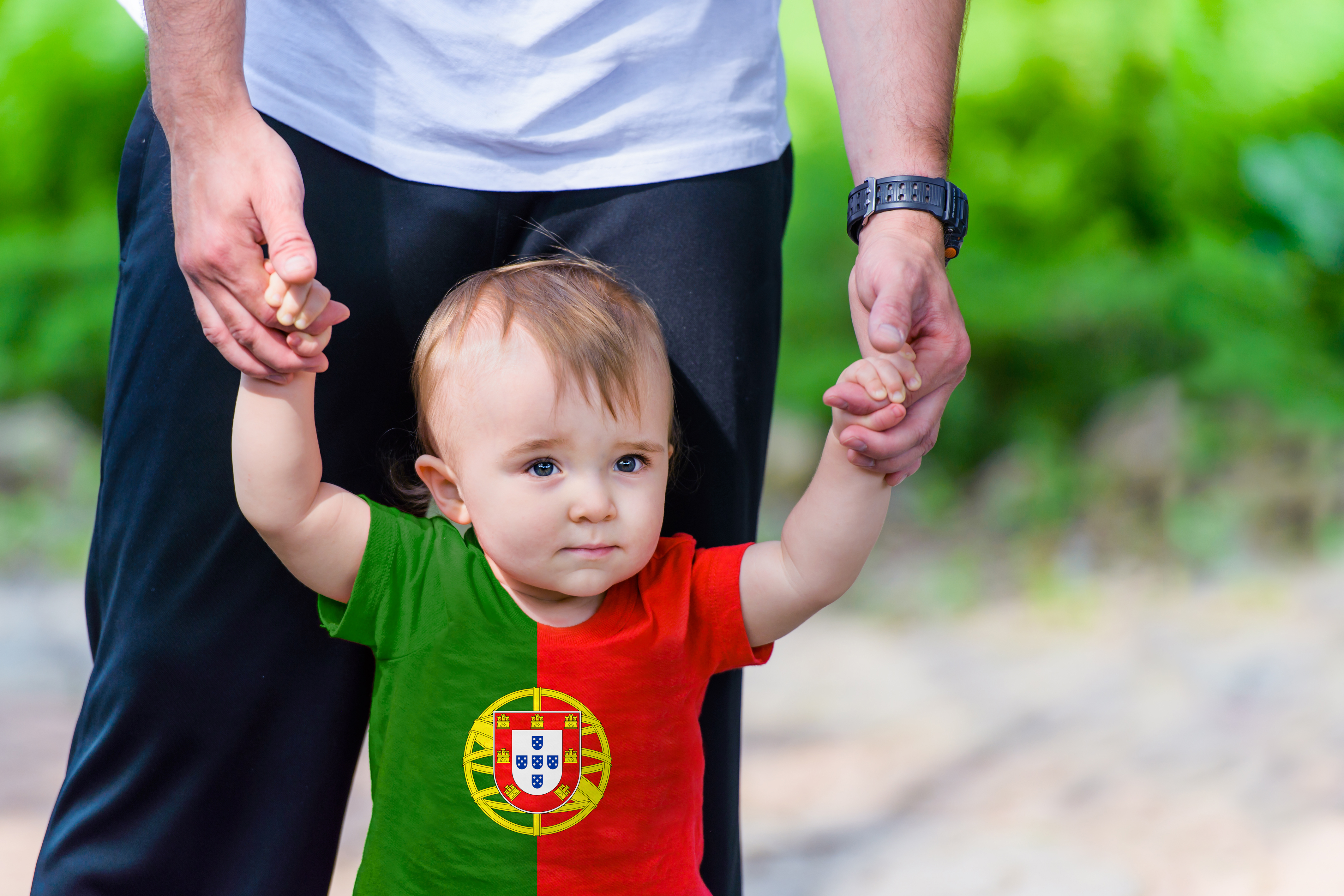 родить ребенка в Португалии