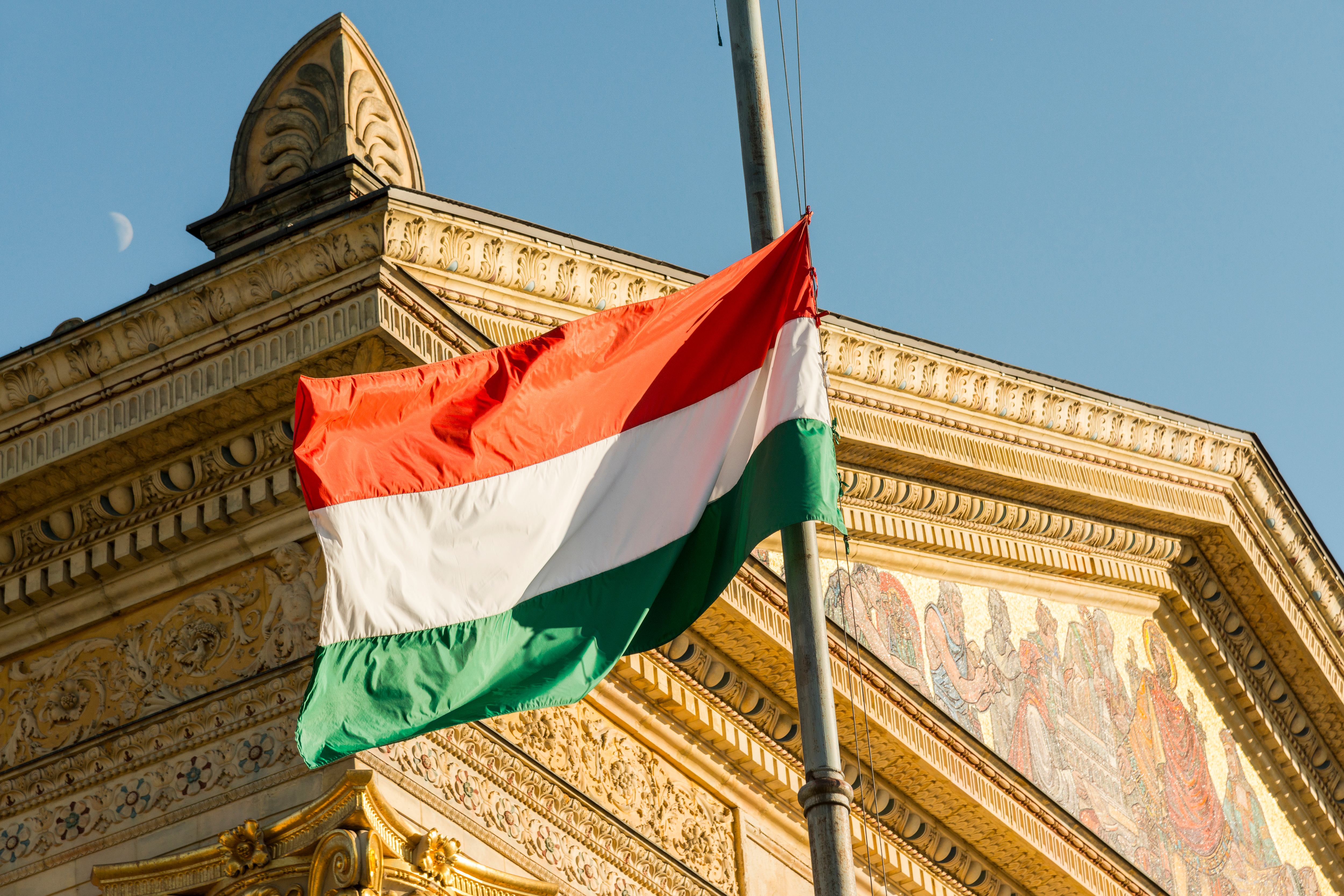 Вид на жительство в Венгрии для финансово независимых граждан