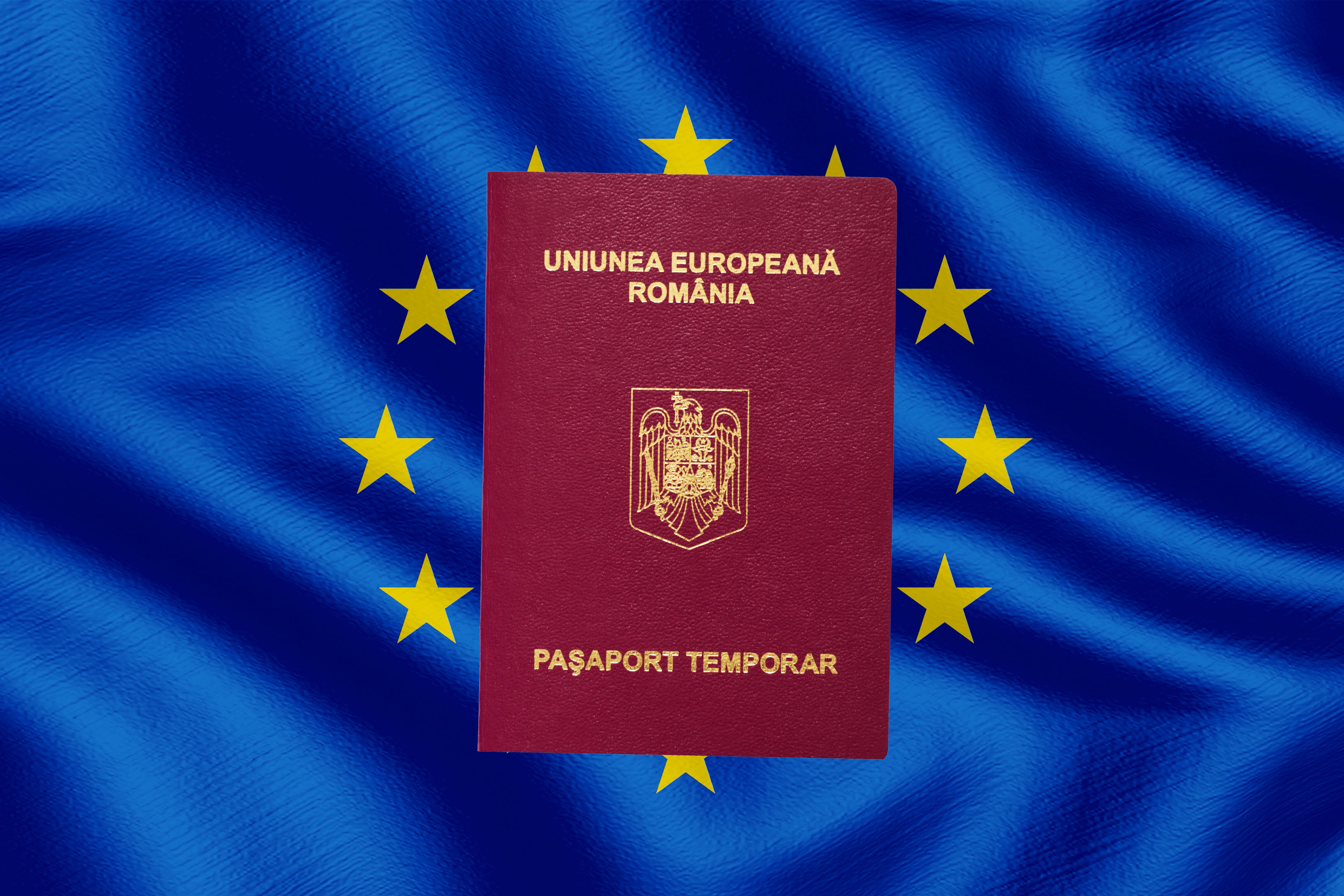 Паспорт Румынии на фоне флага ЕС